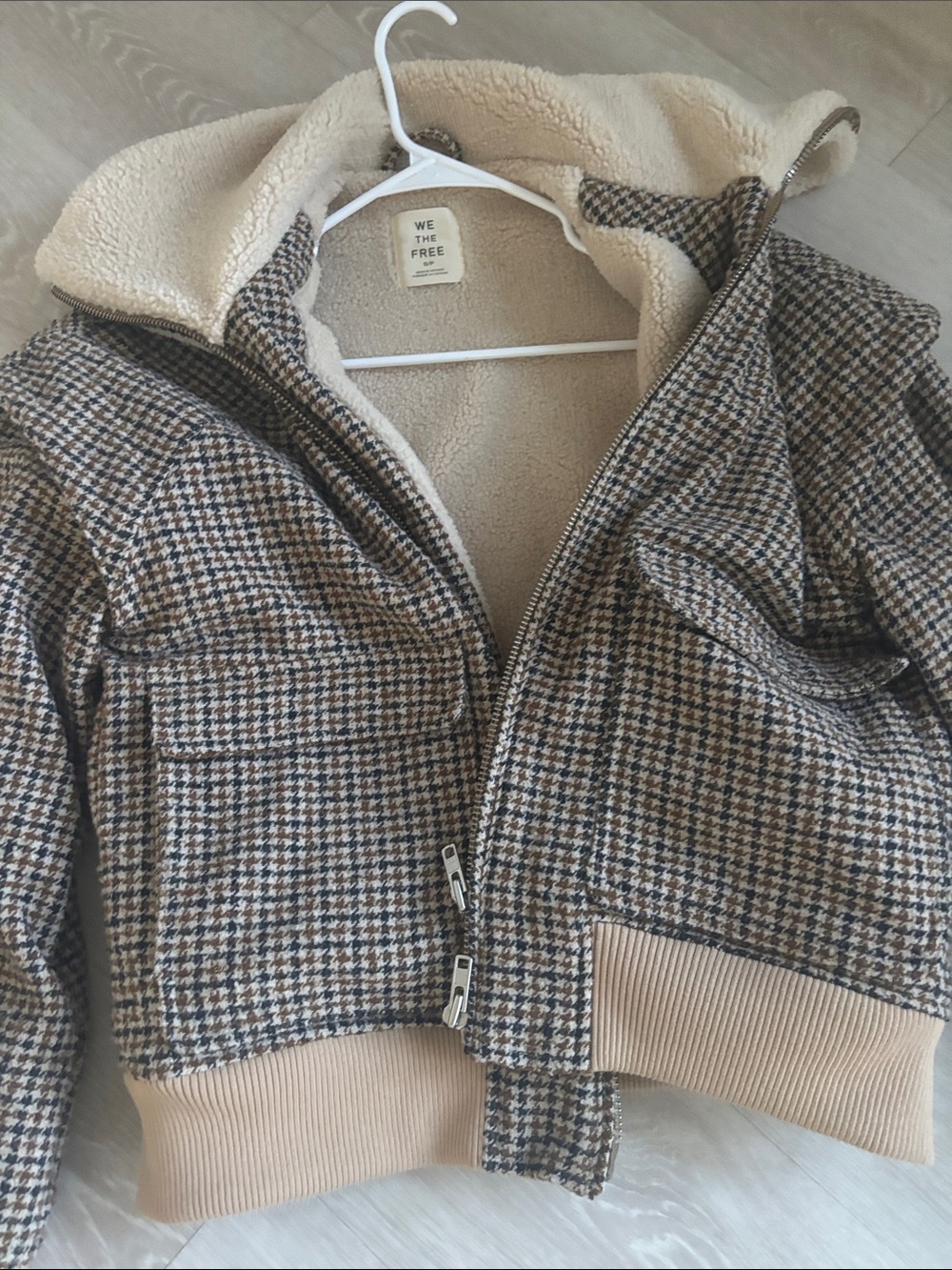 The Free People We The Free Spearmint Cozy Jacket embodies that perfect fusion - Picture 4 of 11